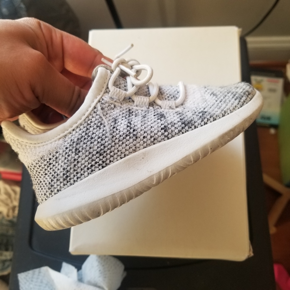 Adidas 7k